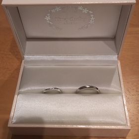 【Honey Darling(ハニーダーリン)の口コミ】 キラキラしていてかわいい見た目のものを探していました。理想通りダイヤ…