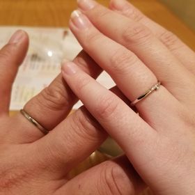 【アイプリモ(I-PRIMO)の口コミ】 指輪のデザインと価格帯。
デザインについてはペアでも良かったが、それぞ…