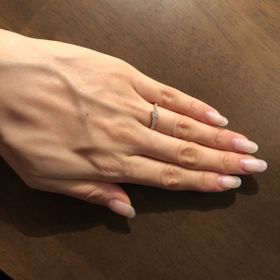 【STAR JEWELRY(スタージュエリー)の口コミ】 婚約指輪というと一粒のダイヤのイメージがありますが、普段使いしにくそ…