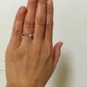 【ティファニー(Tiffany & Co.)の口コミ】 一つダイヤの立て爪リングは少し古いデザインのような気もするのですが、…