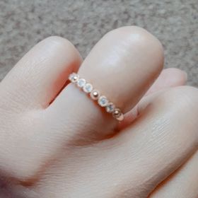 【AMOUR AMULET(アムール・アミュレット)の口コミ】 ダイヤがたくさんついている指輪が希望だったので、見てすぐ決まりました♡…