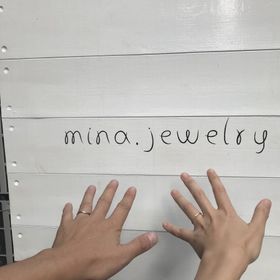 【mina.jewelry(ミナジュエリー)の口コミ】 マルシカクのつけ心地の良さ！面を変えるといろな表情を楽しめるところも…