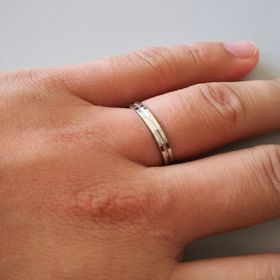 【アイプリモ(I-PRIMO)の口コミ】 
デザインと色、神話について聞いてこれがいいと決めた。あとは新婦の指輪…