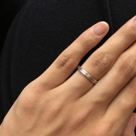 【4℃ BRIDAL(ヨンドシーブライダル)の口コミ】 結婚指輪が欲しくて、若い私たちでもお手頃な指輪を探していました。そこ…