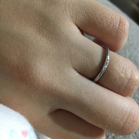 【RosettE(ロゼット)の口コミ】 仕事でつけても違和感のないプラチナの、シンプルなデザインの指輪を探し…