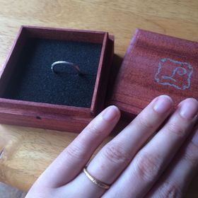 【Lovignette(ラヴィネット)の口コミ】 以前からこちらのブランドを知っており、シンプルながらさりげなく主張す…