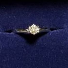 【銀座ダイヤモンドシライシの口コミ】 プロポーズ用に検討していたため、フリーサイズで調整できるプロポーズ用…