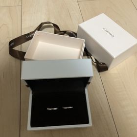 【アイプリモ(I-PRIMO)の口コミ】 デザインが派手でもなくシンプルでもなくちょうどよかった。細さもちょう…