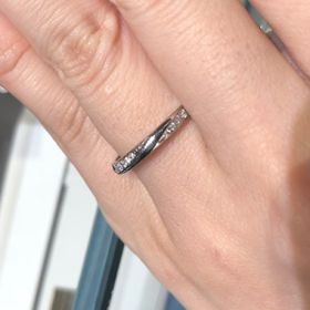 【エクセルコダイヤモンド(EXELCO DIAMOND)の口コミ】 ダイヤモンドのカッティング技術がしっかりとしているためか、キラキラと…