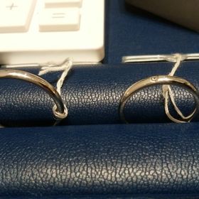 【銀座ダイヤモンドシライシの口コミ】 会社から近い。個室で丁寧に選ぶことができた。アフターサービスも細々と…