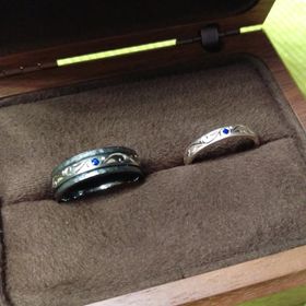 【MIORING(ミオリング)の口コミ】 結婚指輪を検討していた時、職場の先輩や後輩の指輪が気になり購入先を聞…