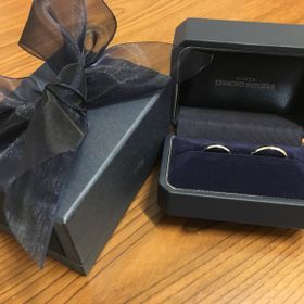 【銀座ダイヤモンドシライシの口コミ】 探しているときに2人でいつも着けられる指輪がいいねと話していて、仕事で…