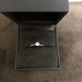 【CHER LUV(シェールラブ)の口コミ】 シンプルなのがもともとほしかったことやらダイヤも大きすぎず小さすぎず…