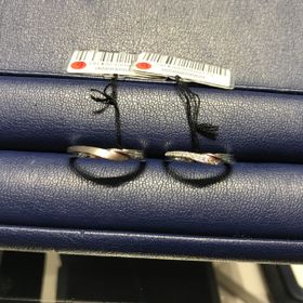 【エクセルコダイヤモンド(EXELCO DIAMOND)の口コミ】 結婚指輪のデザインの丸み、カーブ、ダイヤの輝き、Vカット、といったお洒…