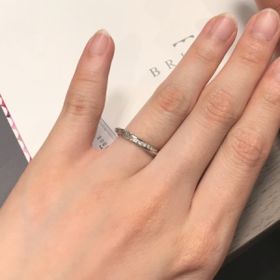 【BRIDGE(ブリッジ)の口コミ】 ロープをモチーフにしたリングであり、装飾が細かく気に入りました。もと…