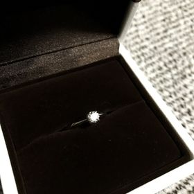 【アイプリモ(I-PRIMO)の口コミ】 いろんなデザインで迷ったが、直感と相手に似合いそうなデザインで絞り、…