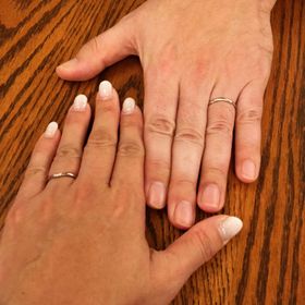 【アイプリモ(I-PRIMO)の口コミ】 かわいいのとシンプルなかんじが気に入りました。指輪をして物を握っても…