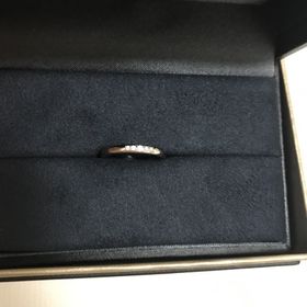 【ラザール ダイヤモンド(LAZARE DIAMOND)の口コミ】 結婚指輪を探して、数件回りました。色々試してみる中で、同じデザインの…