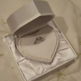 【中央宝石研究所】の口コミ サプライズでもらったものなので、旦那様が選んでくれました。
もらったと...