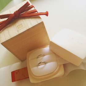 【俄(にわか)の口コミ】 最初はカタログを見ていくつか候補を挙げていたのですが、実際指につけて…