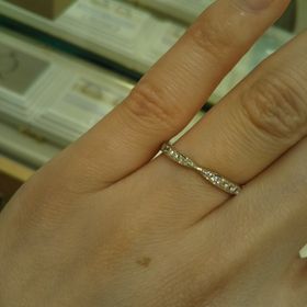 【Mariage ent(マリアージュエント)の口コミ】 元々欲しいデザインが決まっており、
似たようなデザインのあるお店を何軒…