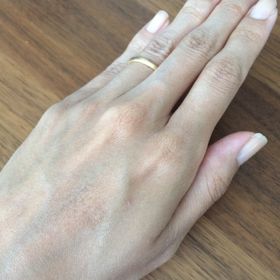 【カルティエ(Cartier)の口コミ】 シンプルで色はゴールドと決めていた私。普段アクセサリーや時計をゴール…