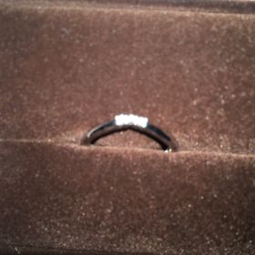 【アイプリモ(I-PRIMO)の口コミ】 婚約指輪を数年前にアイプリモさんで購入しました。入籍してから、引っ越…