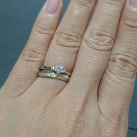 【俄(にわか)の口コミ】 あまり細すぎるものが好みではなかったので、一本でも充分ボリュームがあ…