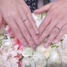 【アイプリモ(I-PRIMO)の口コミ】 普段あまりアクセサリーをつけない2人だったので、着け心地で決めました。…