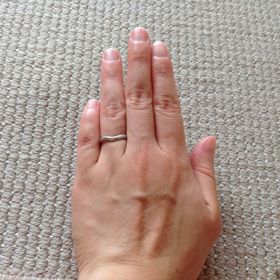 【ティファニー(Tiffany & Co.)の口コミ】 毎日着用するので持ちが良いプラチナであること、その割に値段が良心的で…