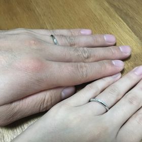 【銀座ダイヤモンドシライシの口コミ】 最初に見たときに一目惚れでした。
新作っていうこともあり、こちらの指輪…