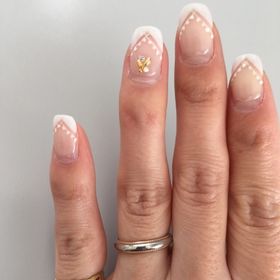 【【閉業】フラー・ジャコー(FURRER-JACOT)の口コミ】 鍛造なので他の似たデザインより高いです。輸入ということもあり、高くな…