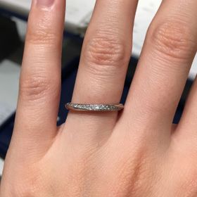 【銀座ダイヤモンドシライシの口コミ】 特にこだわりのない状態で来店しましたが、ストレートとウェーブ、V字型の…