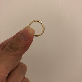 【ギンザタナカブライダル(GINZA TANAKA BRIDAL)の口コミ】 シンプルなデザインのものを選びたくてこちらにしました。シルバーかピン…