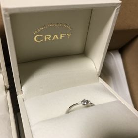 【CRAFY(クラフィ)の口コミ】 私たちは予算から購入できる価格帯を決めました。
次に、購入したいデザイ…