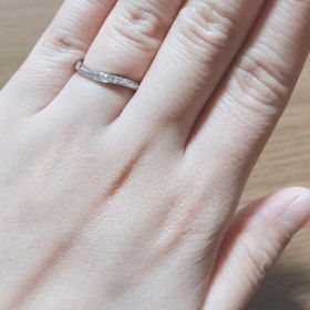 【アイプリモ(I-PRIMO)の口コミ】 ウェーブが綺麗にかかってて、指の表面全体にダイヤが散らばってるデザイ…