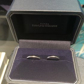 【銀座ダイヤモンドシライシの口コミ】 シンプルなものをさがし、石がついていないもの飾りがついていないものを…