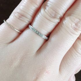 【4℃ BRIDAL(ヨンドシーブライダル)の口コミ】 エタニティーリングで探していました。指輪がクルクル回ってどこから見て…