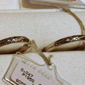 【festaria bijou SOPHIA(フェスタリア ビジュソフィア)の口コミ】 表裏通ってぐるーっと一周ミル打ち加工されているのがAnnulus（アニュラス…