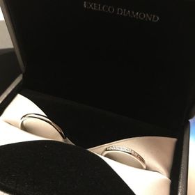 【エクセルコダイヤモンド(EXELCO DIAMOND)の口コミ】 つけ心地がよいこと、キラキラが過度でないこと。他の人とかぶらないこと…