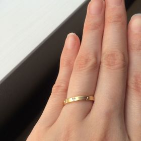 【銀座ダイヤモンドシライシの口コミ】 婚約指輪もダイヤモンドシライシさんで買ってもらったので、婚約指輪にそ…