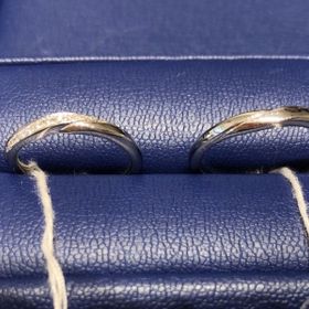 【銀座ダイヤモンドシライシの口コミ】 様々なデザインがありました。着け心地も良かったです。毎日付ける物なの…