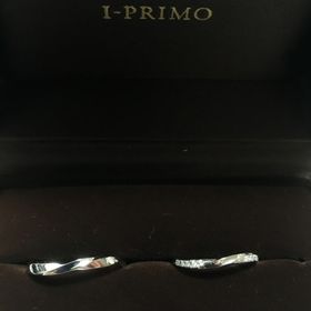 【アイプリモ(I-PRIMO)の口コミ】 鍛造では珍しいウェーブの指輪で、かつ、お値段も手頃でした。
ダイヤモン…