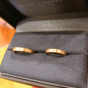 【ラザール ダイヤモンド(LAZARE DIAMOND)の口コミ】 婚約指輪は 特別な日につけるもの、結婚指輪は普段のファッションにも合う…