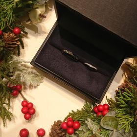 【ラザール ダイヤモンド(LAZARE DIAMOND)の口コミ】 メレダイヤの輝きが他のお店より良く、ハーフエタニティも気に入りました…