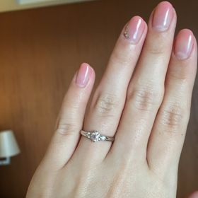 【ラザール ダイヤモンド(LAZARE DIAMOND)の口コミ】 指輪の決め手はダイヤモンドの質です。
1週間毎日銀座に足を運び、あらゆ…