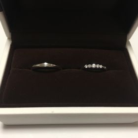 【アイプリモ(I-PRIMO)の口コミ】 ペアのデザインになるもので探していました。女性用はダイヤモンドの数に…