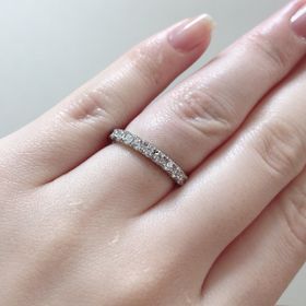 【ラザール ダイヤモンド(LAZARE DIAMOND)の口コミ】 ダイヤモンドのカラット数と輝きにこだわり、指輪探しをしていました。海…