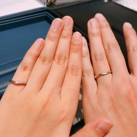 【銀座ダイヤモンドシライシの口コミ】 何点か試着した中で、デザインが可愛くて一目惚れしました。羽根がモチー…