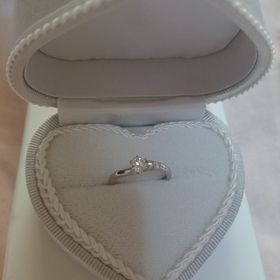 【WATANABE / 卸商社直営　渡辺の口コミ】 指輪に憧れはあるものの、新生活にお金をかけたかったので、リーズナブル…